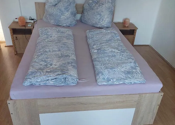 Schoenes Mit Grossem Pool 1200 M Zum Balaton Casa de Férias *